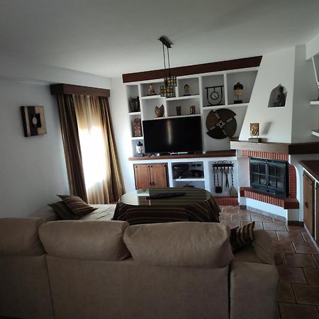 הוילה Iznájar Casa Laura מראה חיצוני תמונה