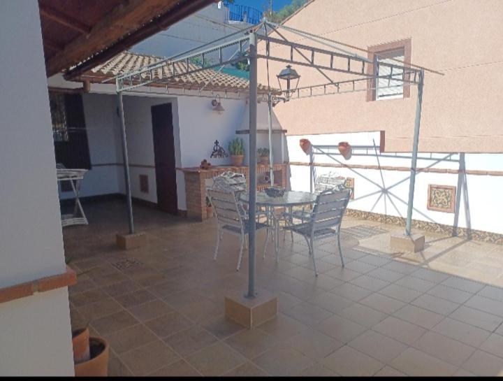 הוילה Iznájar Casa Laura מראה חיצוני תמונה